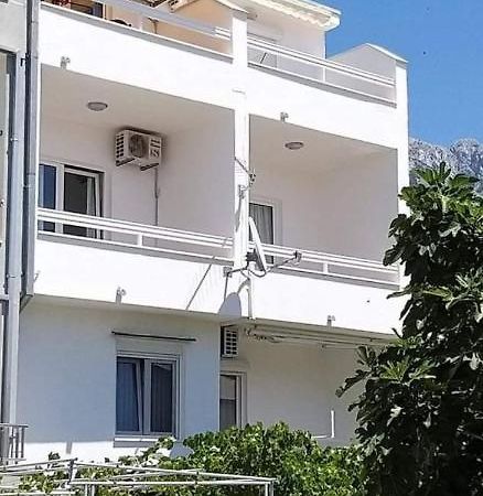 Apartmani Jukanovic Baška Voda Екстериор снимка