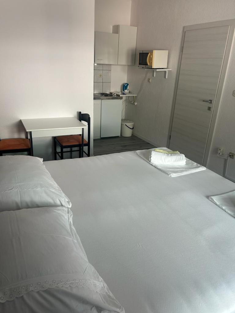 Apartmani Jukanovic Baška Voda Екстериор снимка