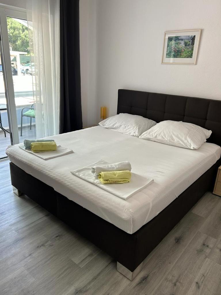 Apartmani Jukanovic Baška Voda Екстериор снимка