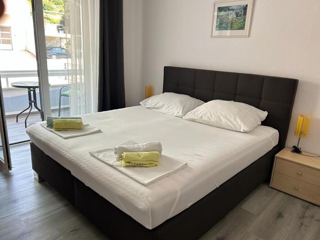 Apartmani Jukanovic Baška Voda Екстериор снимка