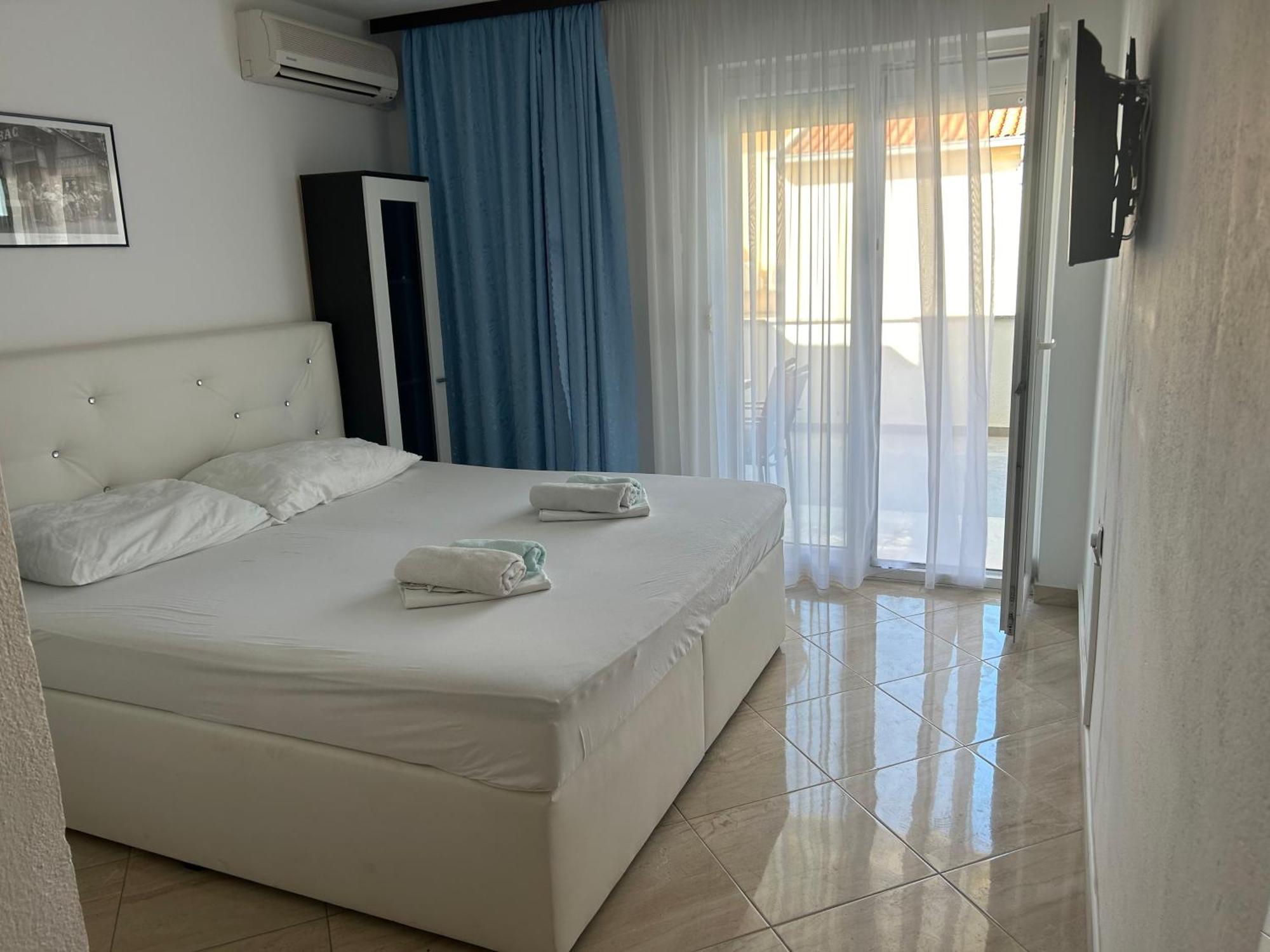 Apartmani Jukanovic Baška Voda Екстериор снимка